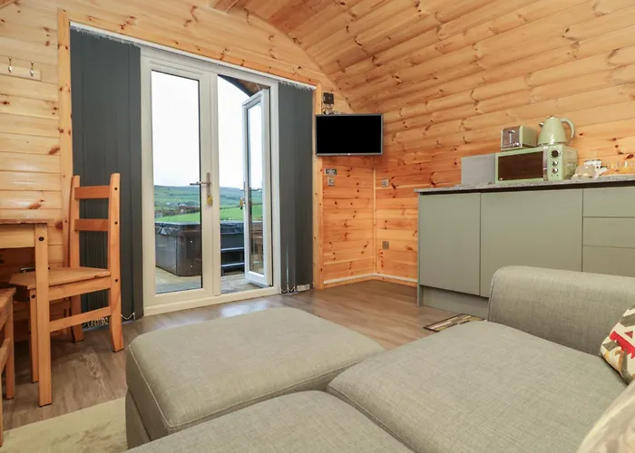 Rowan Nyaraló Ulverston